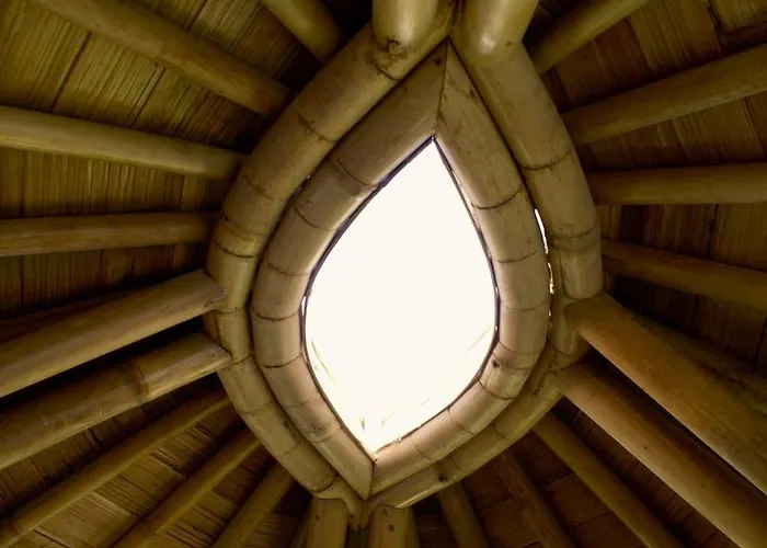 Casa Koko, Konubi - Bamboo Oasis Villa