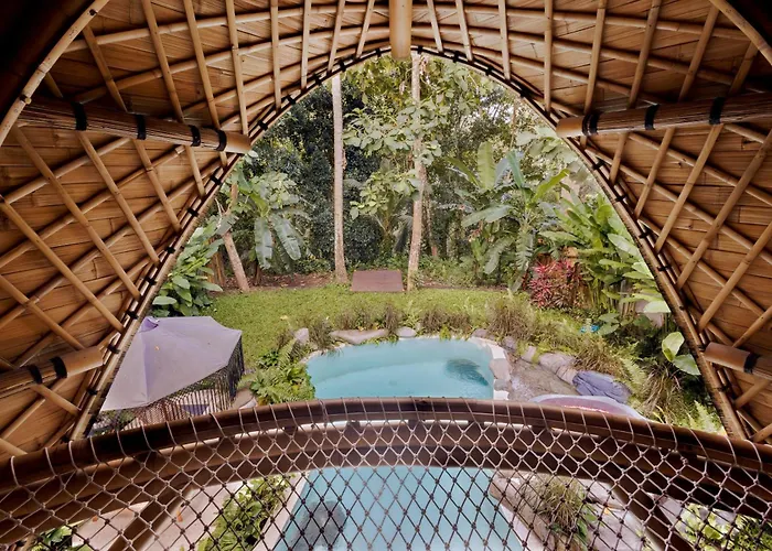 Casa Koko, Konubi - Bamboo Oasis Villa